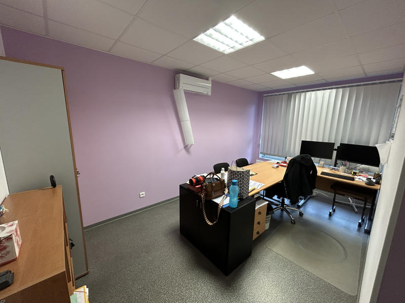 Bureau - 220 m²