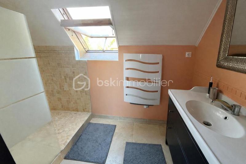 Maison - 218 m² - 7 pièces