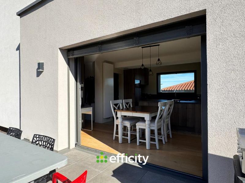 Maison - 143 m² - 5 pièces