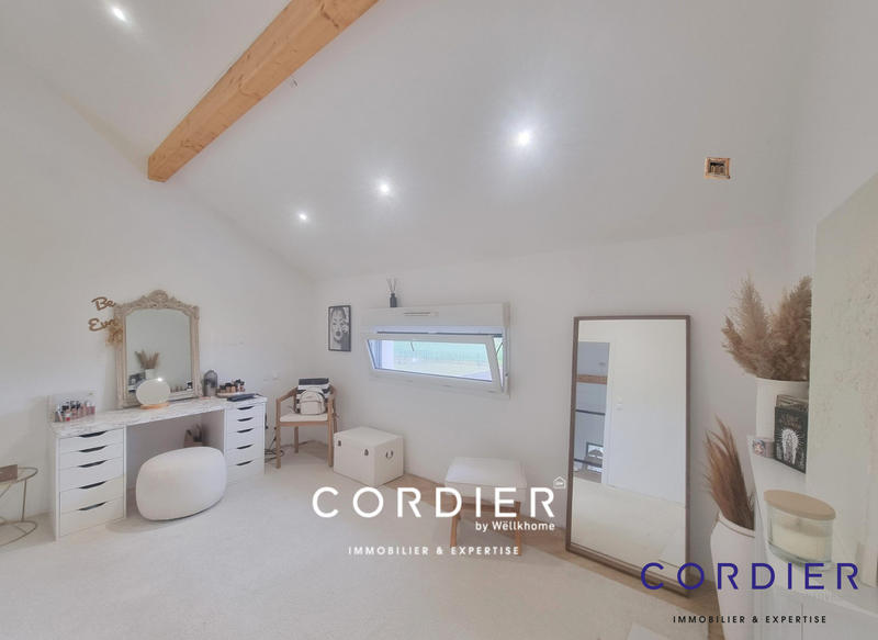 Maison - 128 m² - 6 pièces