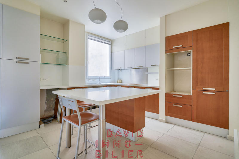 Appartement - 140 m² - 4 pièces