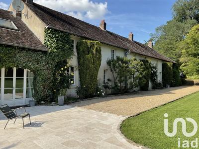 Maison - 387 m² - 13 pièces