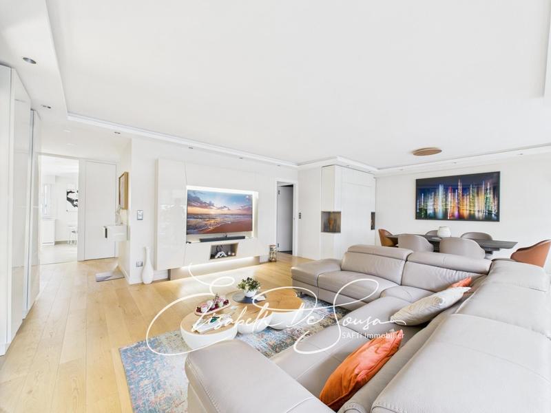 Appartement - 93 m² - 4 pièces