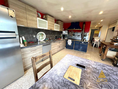 Maison - 136 m² - 6 pièces