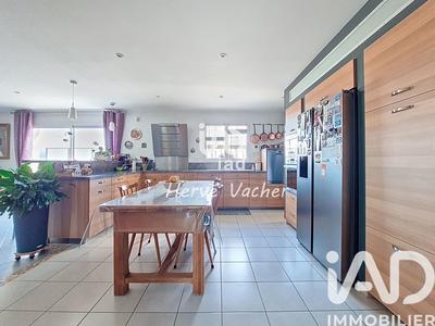 Maison - 153 m² - 5 pièces