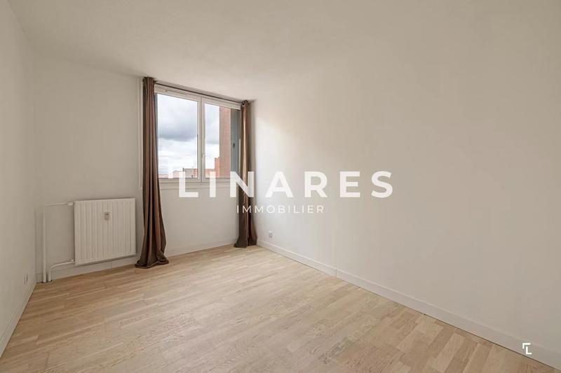 Appartement - 100 m² - 5 pièces