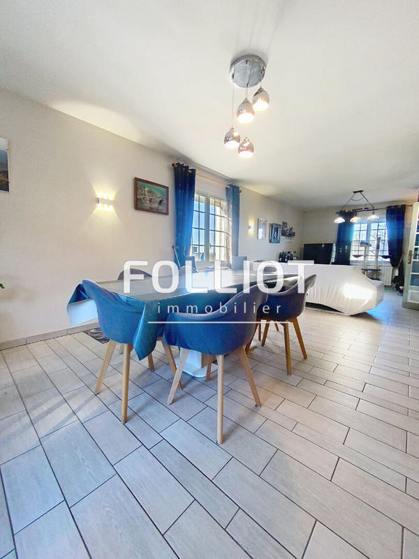 Maison - 174 m² - 5 pièces