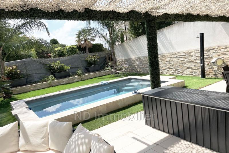 Villa - 180 m² - 5 pièces