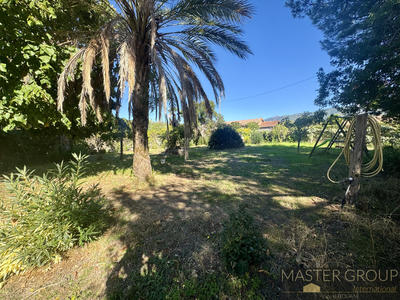 Maison - 208 m² - 9 pièces