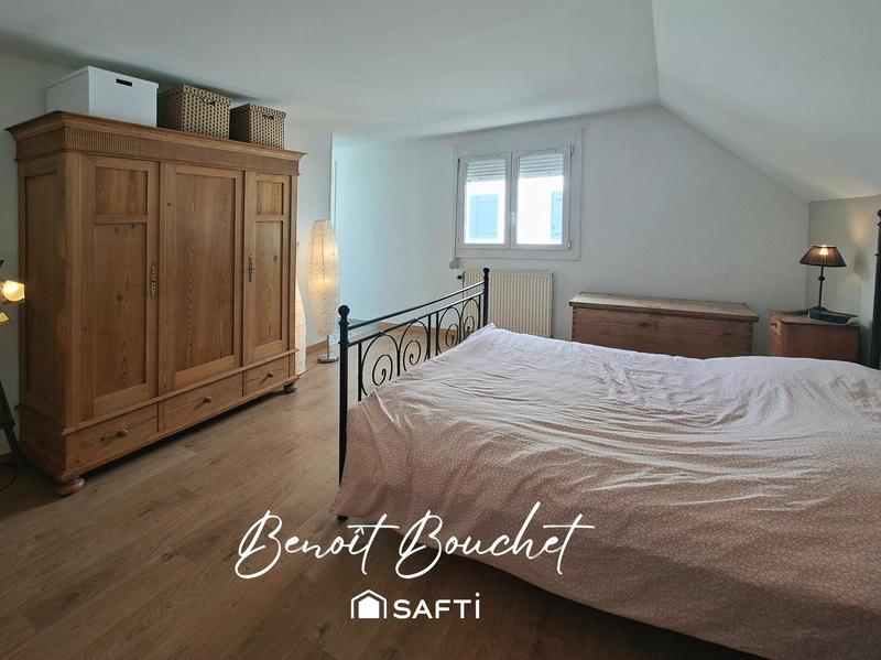 Maison - 217 m² - 8 pièces