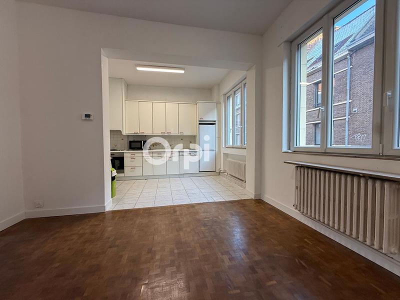 Maison - 210 m² - 10 pièces