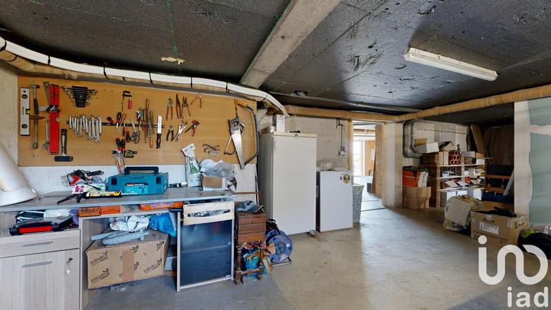 Maison - 213 m² - 9 pièces