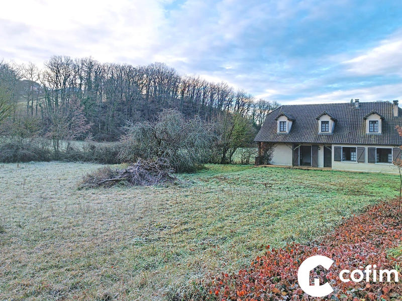 Maison - 210 m² - 8 pièces