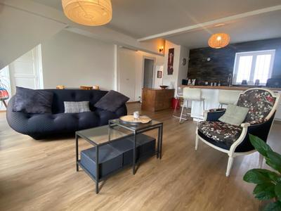 Appartement - 122 m² - 6 pièces