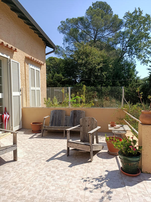 Propriété - 209 m² - 7 pièces