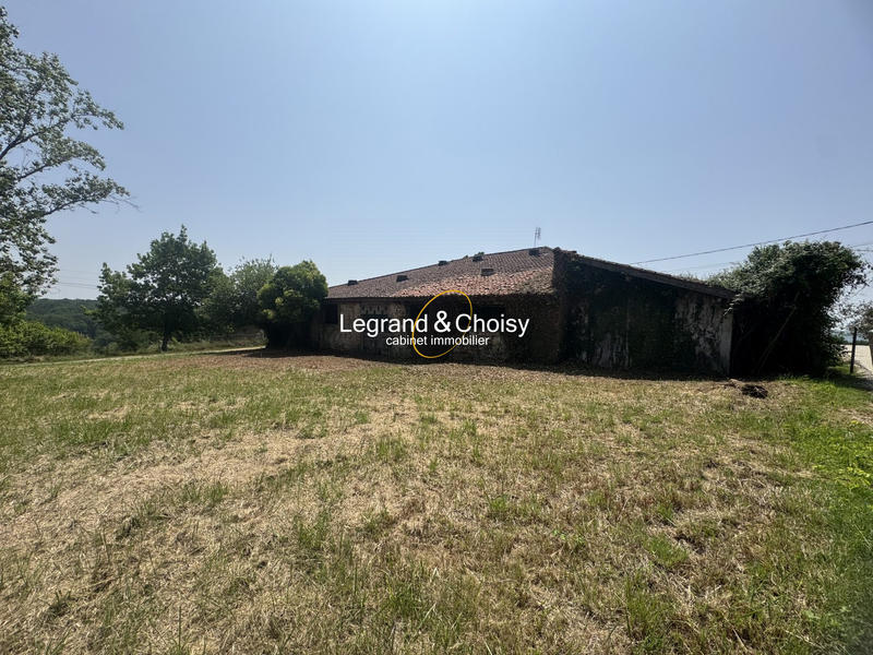 Maison - 260 m² - 1 pièce