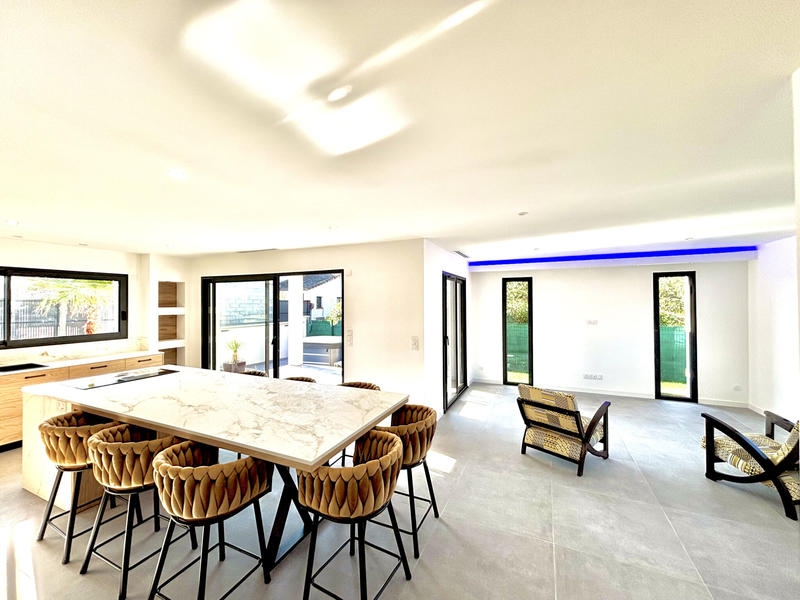 Villa - 139 m² - 5 pièces