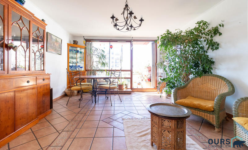 Appartement - 88 m² - 5 pièces