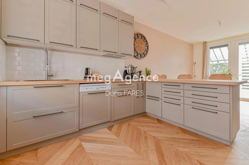 Maison de ville - 129 m² - 6 pièces