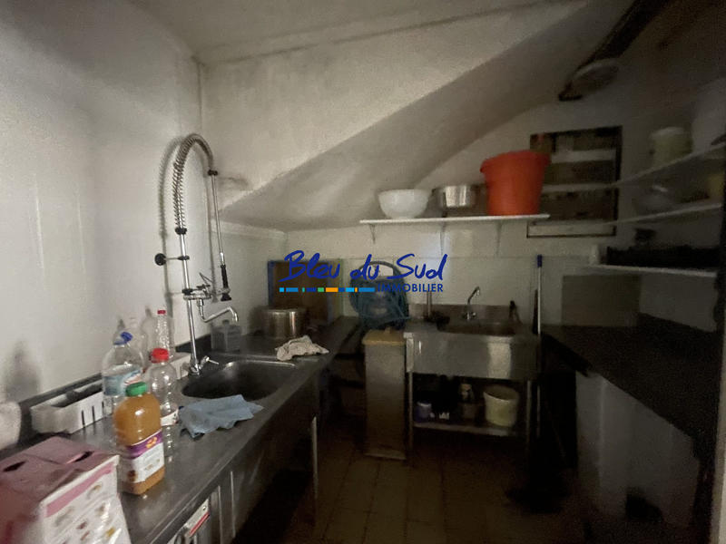 Maison - 222 m² - 3 pièces