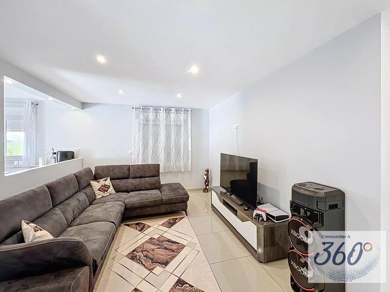 Maison - 98 m² - 4 pièces