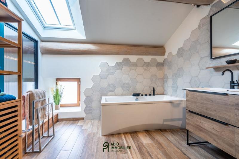 Maison de village - 262 m² - 7 pièces