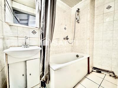 Maison - 104 m² - 6 pièces