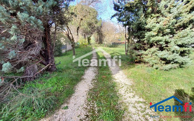 Terrain - 800 m²