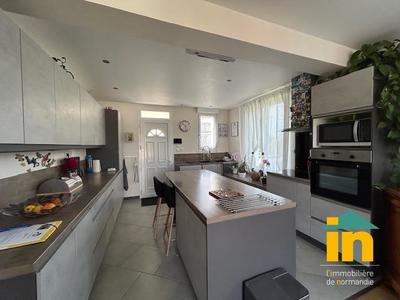 Maison de ville - 145 m² - 5 pièces