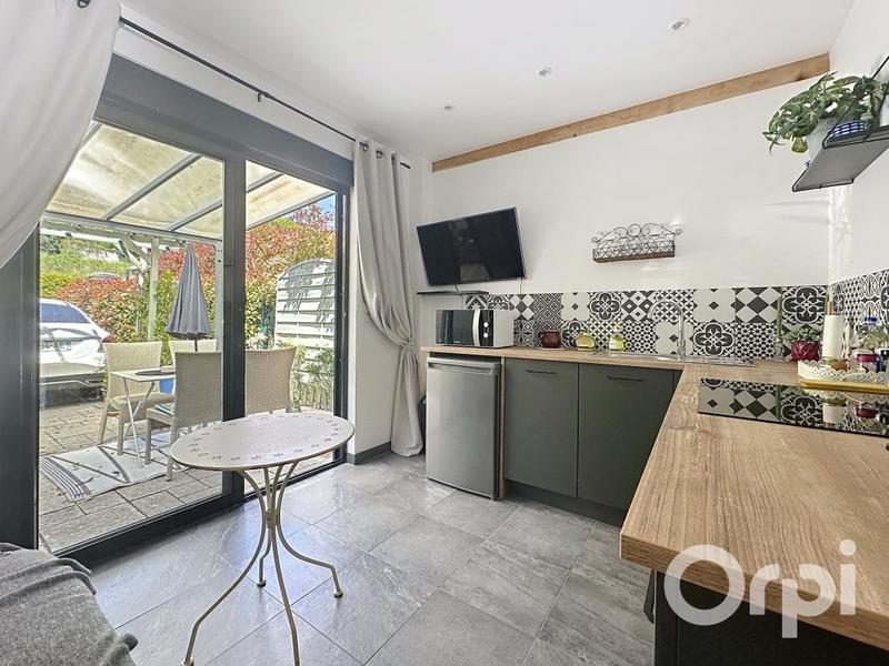 Maison - 185 m² - 6 pièces