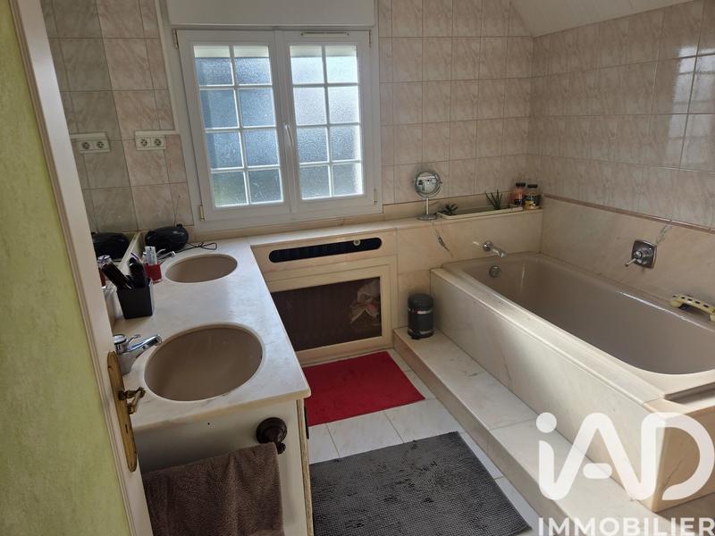 Maison - 148 m² - 7 pièces