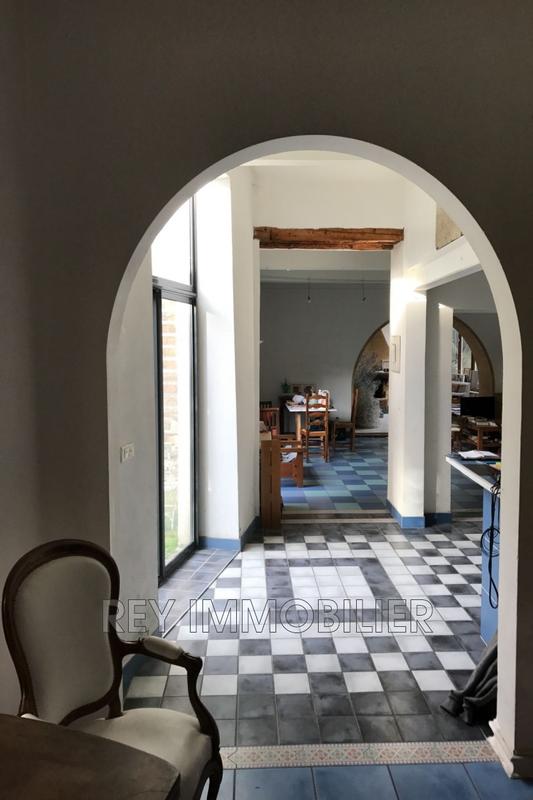 Maison de maîtres - 260 m² - 11 pièces