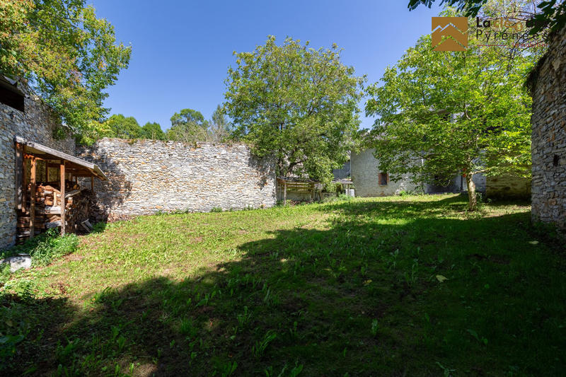 Maison traditionnelle - 190 m² - 5 pièces