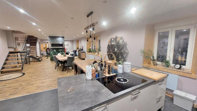 Duplex - 142 m² - 5 pièces