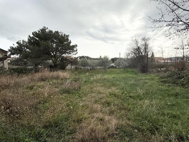 Terrain constructible - 1 147 m²