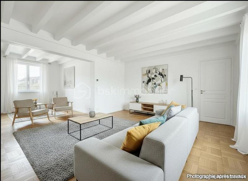 Maison - 95 m² - 5 pièces