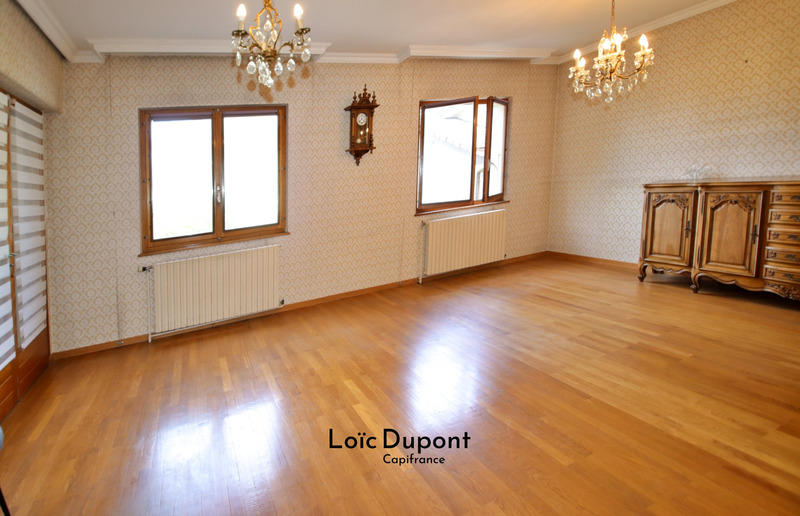 Maison - 189 m² - 8 pièces
