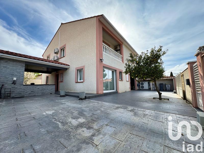 Maison - 225 m² - 7 pièces