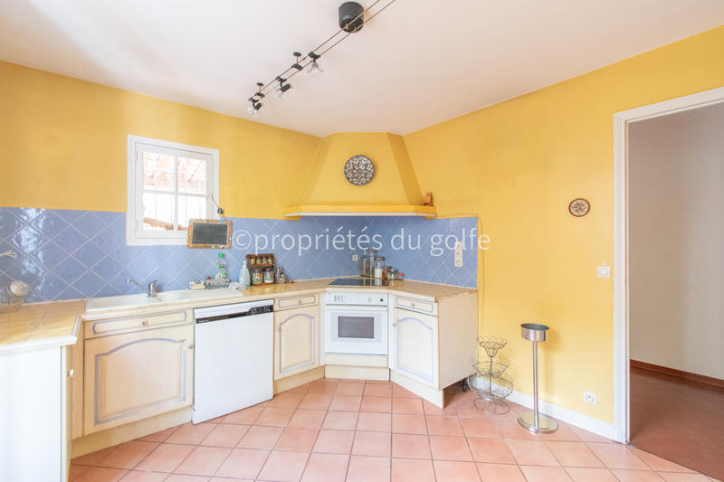 Maison - 216 m² - 5 pièces