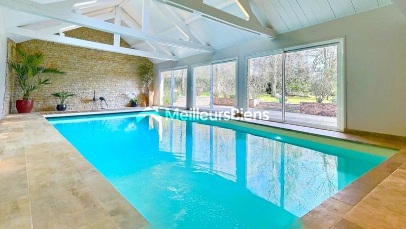 Villa - 350 m² - 10 pièces