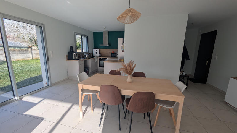 Maison - 93 m² - 4 pièces