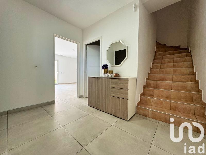 Maison - 225 m² - 7 pièces