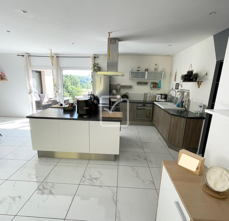 Maison - 165 m² - 4 pièces