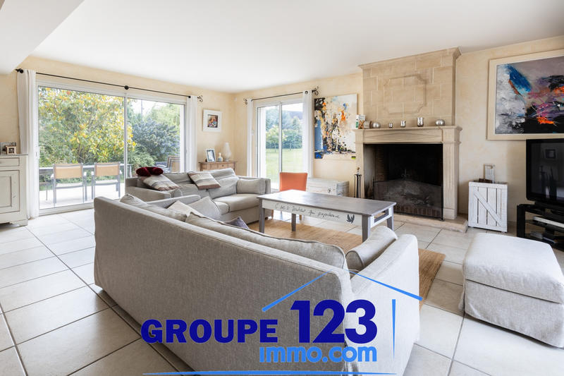 Maison - 286 m² - 7 pièces