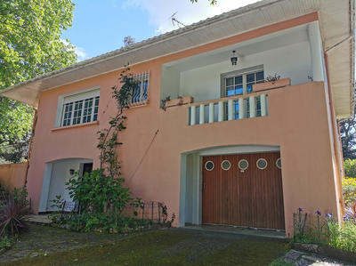 Maison - 138 m² - 5 pièces