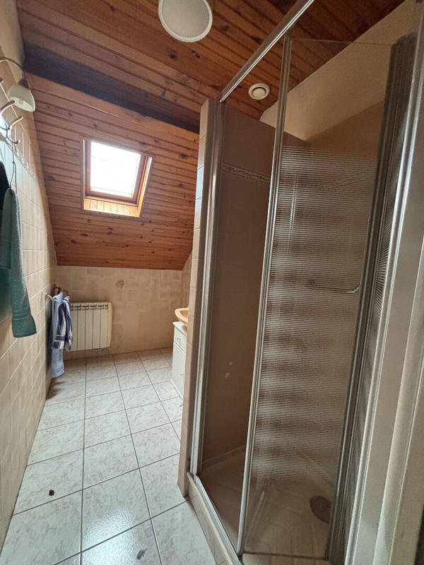 Maison - 99 m² - 5 pièces