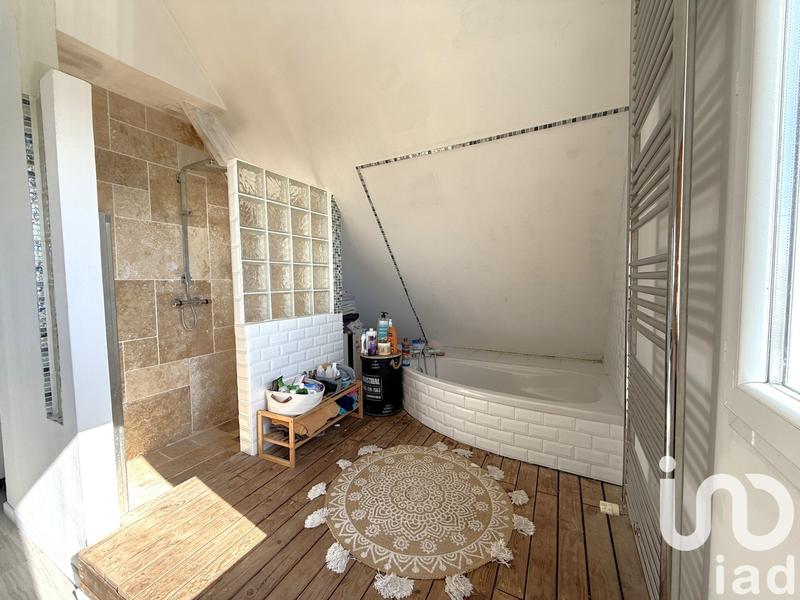 Maison - 179 m² - 6 pièces