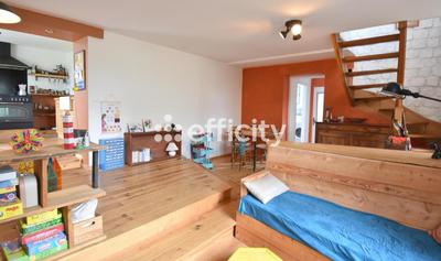 Maison - 70 m² - 4 pièces