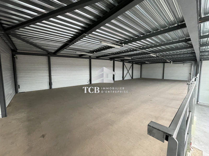 Local d'activités - 476 m²