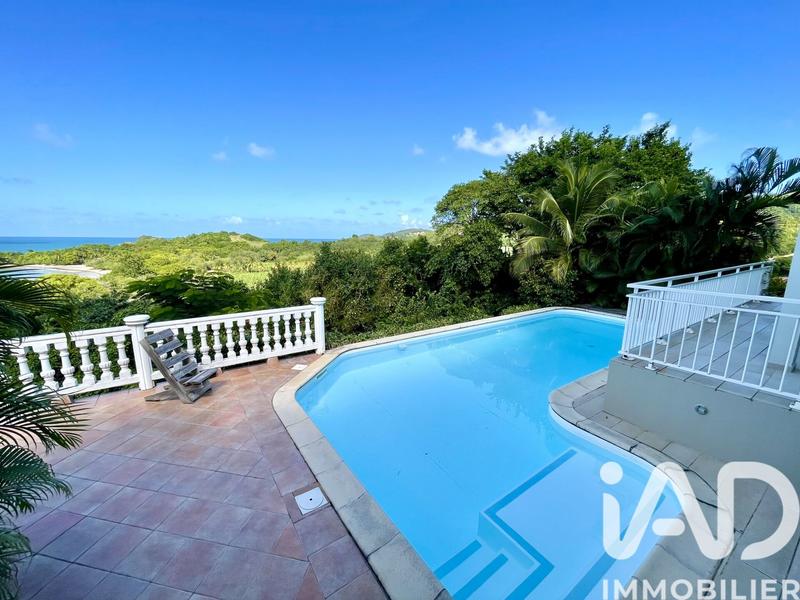 Maison - 145 m² - 6 pièces